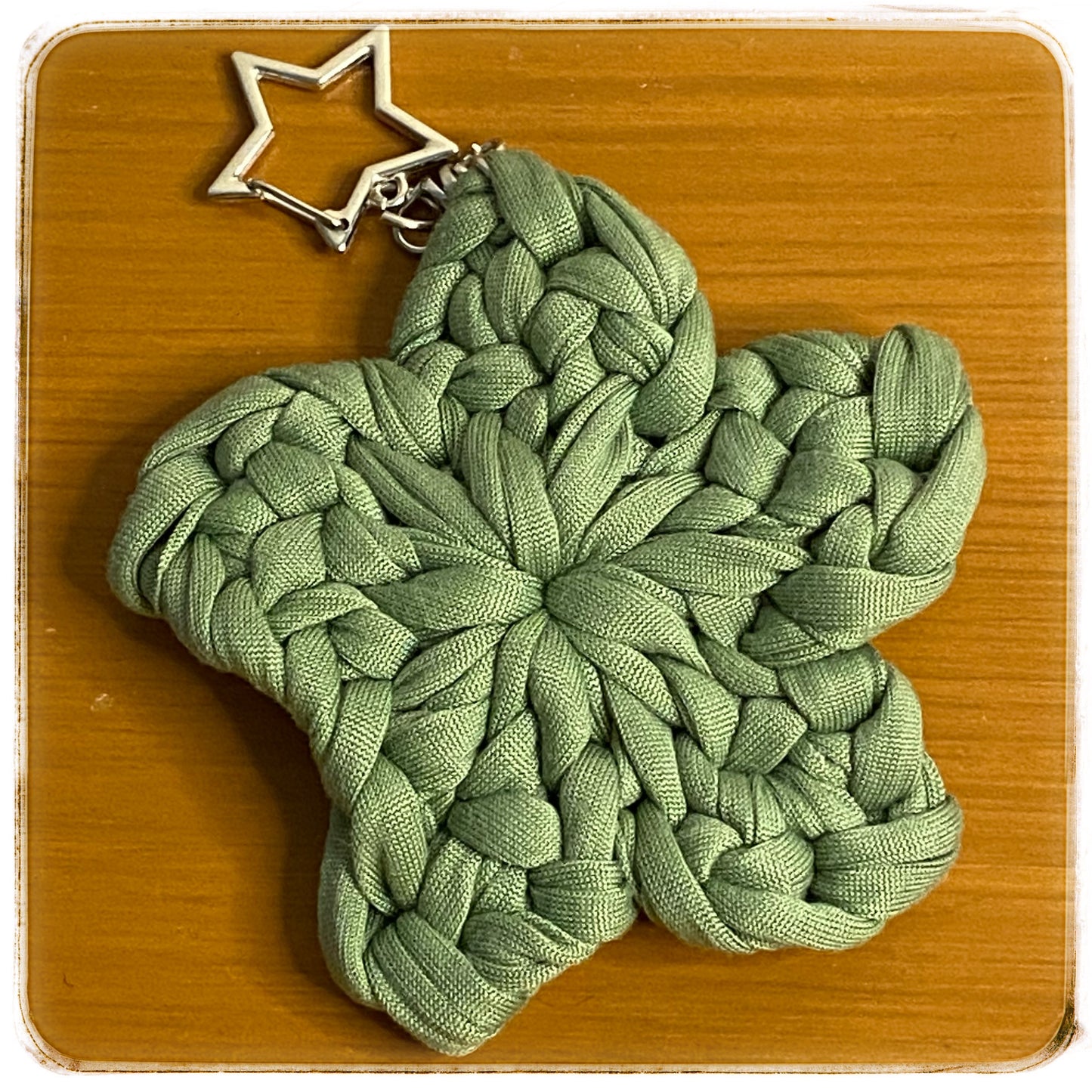 Lucky Star Charm - verschiedene Farben